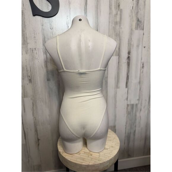 TopShop white bodysuit - Picture 3 of 5